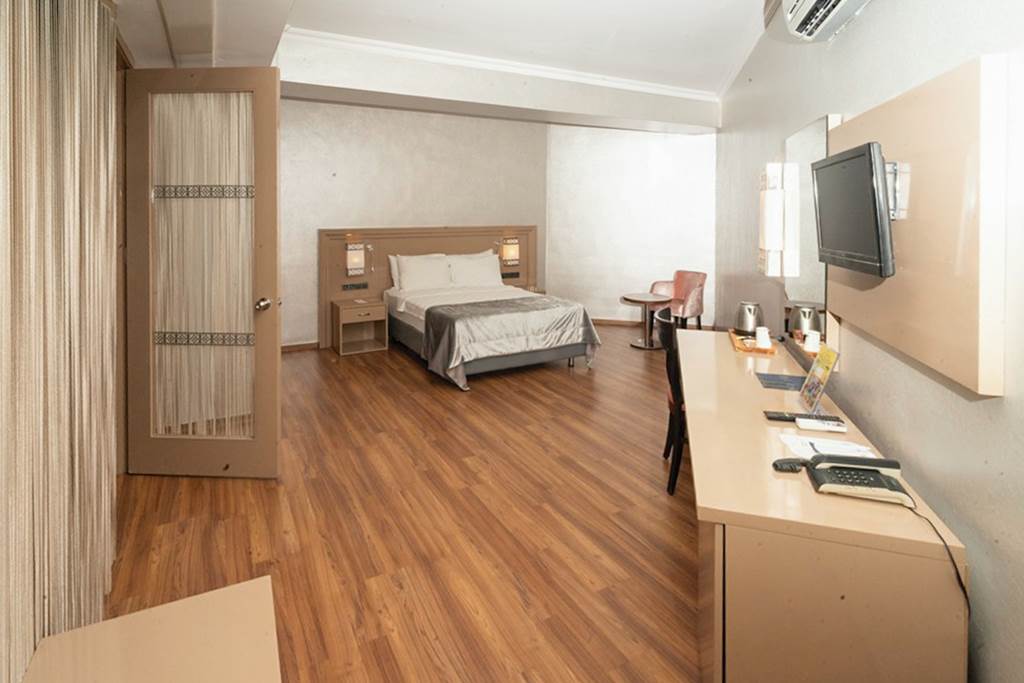 DLM_81213_Prime_Beach_Hotel_0325_01.jpg