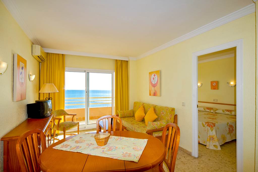 AGP_78099_Stella_Maris_Apts_0318_07.jpg