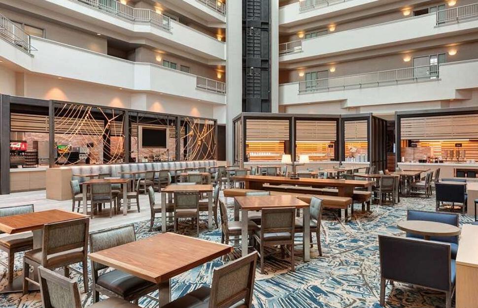 Embassy-Suites-by-Hilton-Monterey-Bay-Seaside-15.jpg