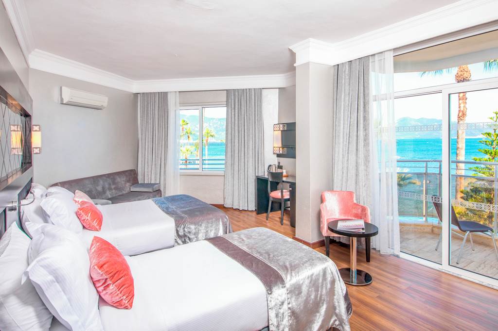 DLM_81213_Ideal_Prime_Beach_Hotel_0524_03.jpg