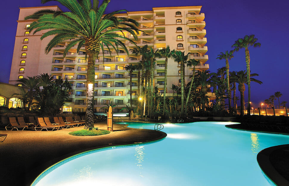 Hilton-Waterfront-Beach-Resort-4.jpg