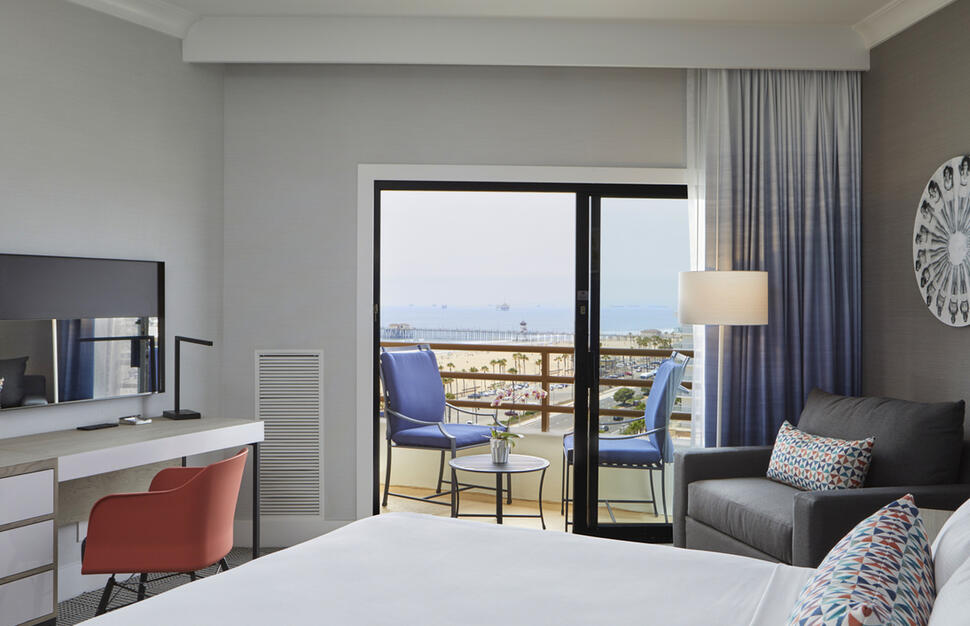 Hilton-Waterfront-Beach-Resort-2.jpg