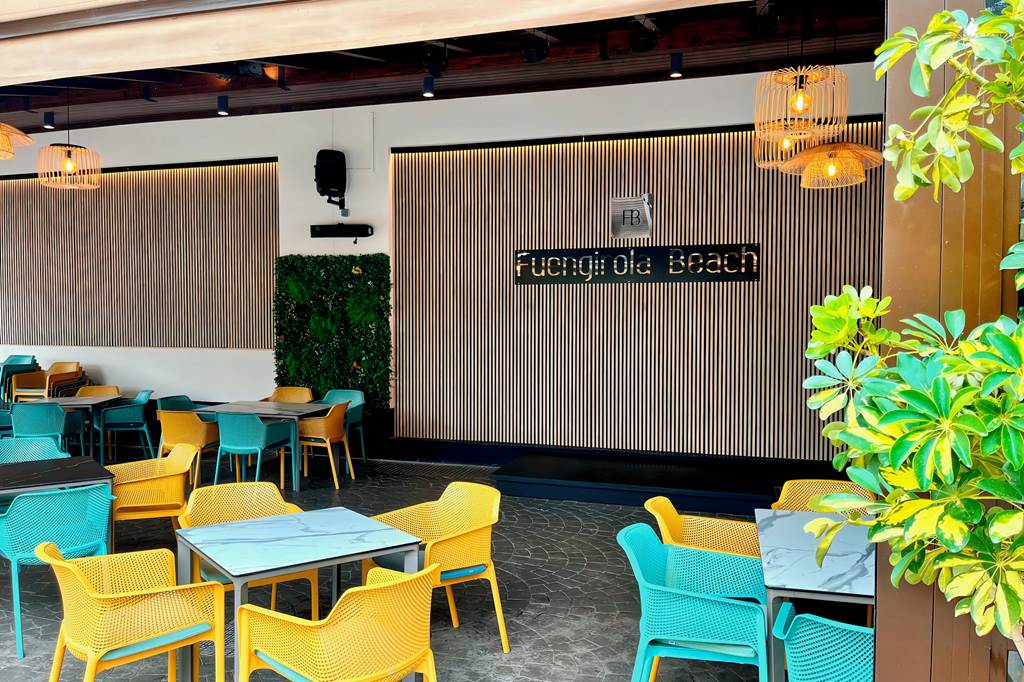 AGP_70030_Fuengirola_Beach_0824_07.jpg