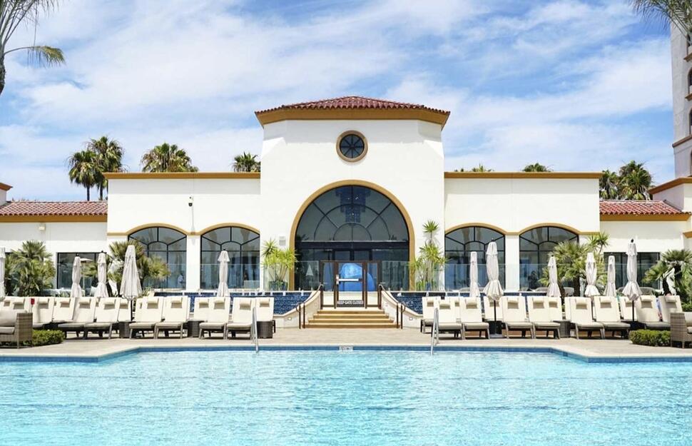 Hilton-Waterfront-Beach-Resort-1.jpg