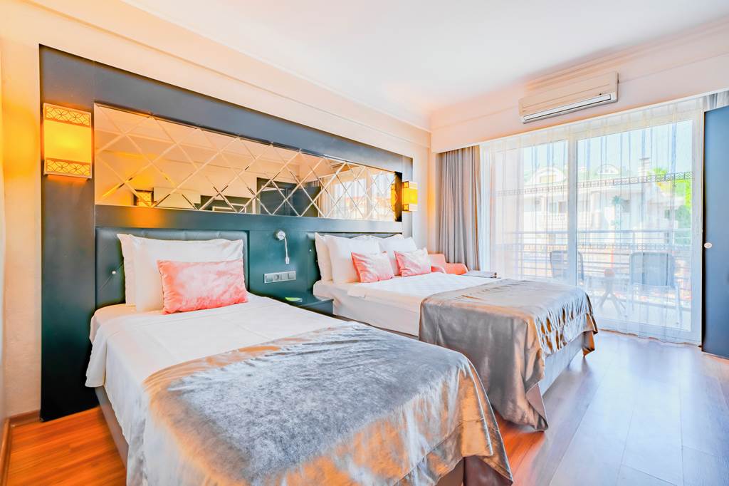 DLM_81213_Ideal_Prime_Beach_Hotel_0124_03.jpg
