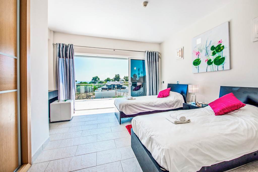 FAO_84794_Villa_Albufeira_Vista_Mar_1222_02.jpg