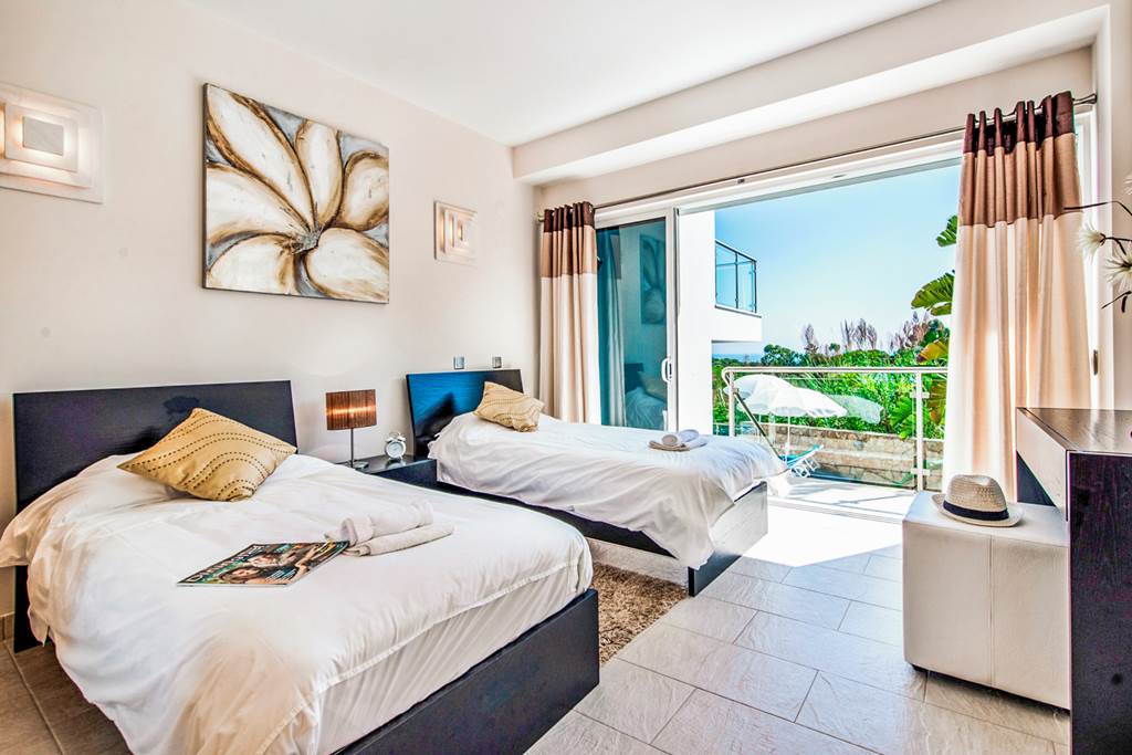 FAO_84794_Villa_Albufeira_Vista_Mar_1222_01.jpg