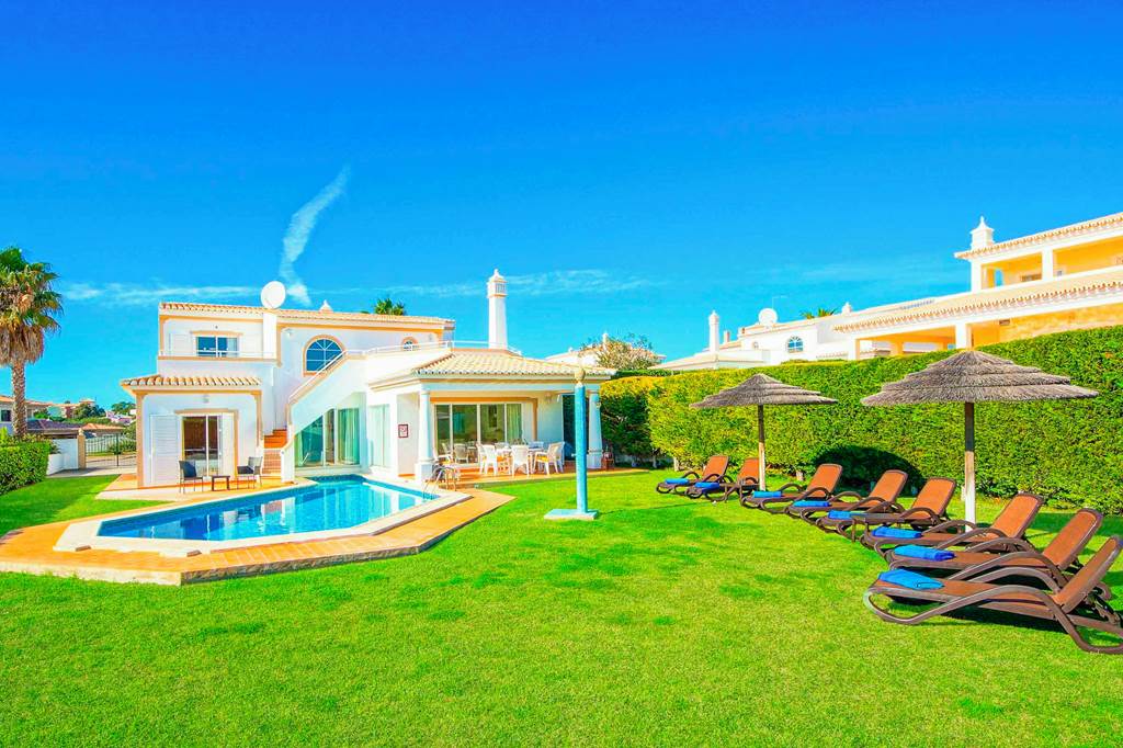 FAO_75166_Villa_Beatrice_0323_01.jpg