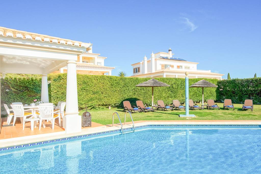 FAO_75166_Villa_Beatrice_0417_02.jpg