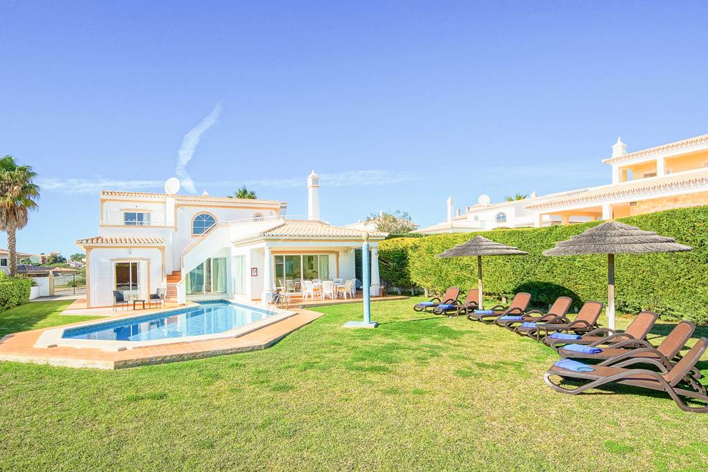 FAO_75166_Villa_Beatrice_0417_03.jpg