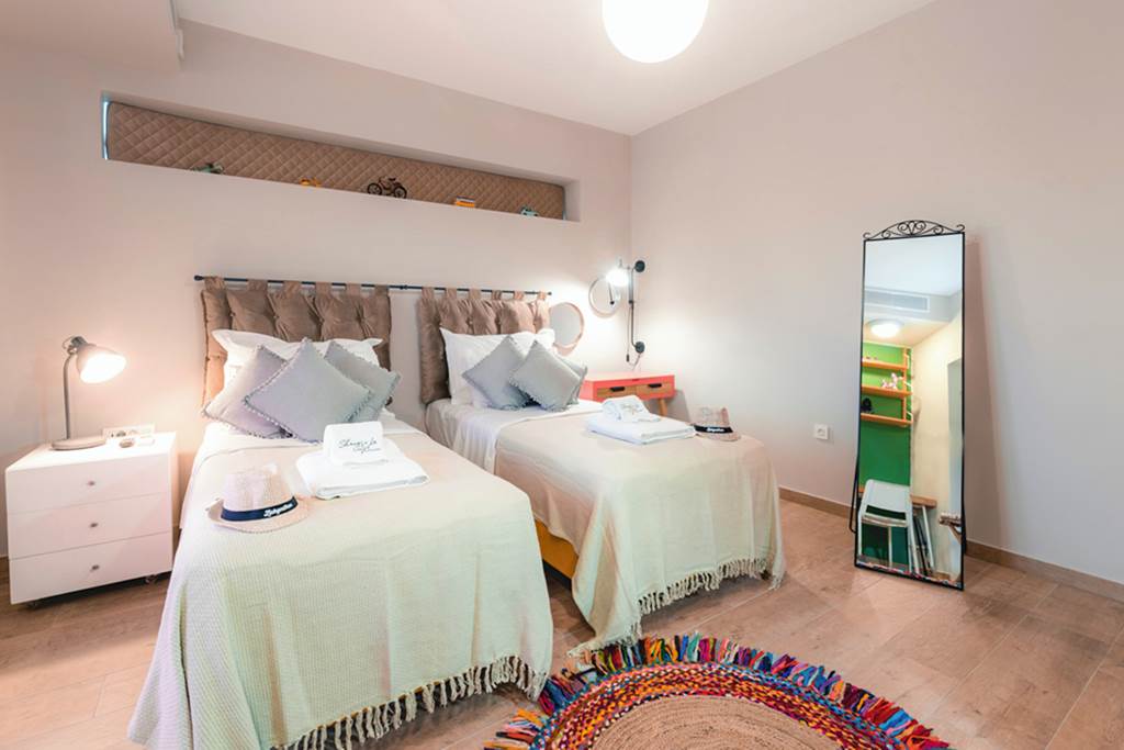 ZTH_85092_Villa_Shangri-La_0724_15.jpg