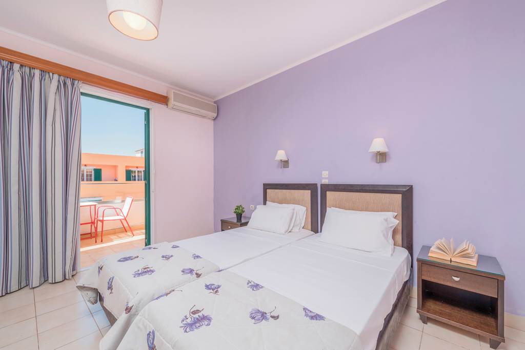 ZTH_74433_Oscar_Hotel_1021_09.jpg