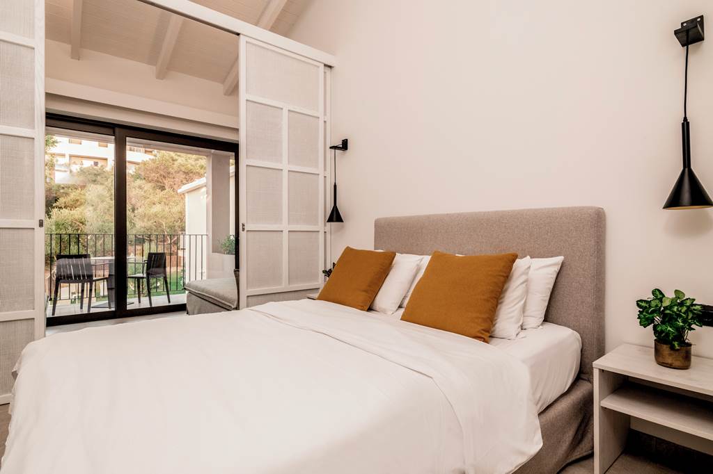 ZTH_82541_The_New_Beach_Hotel_0821_06.jpg