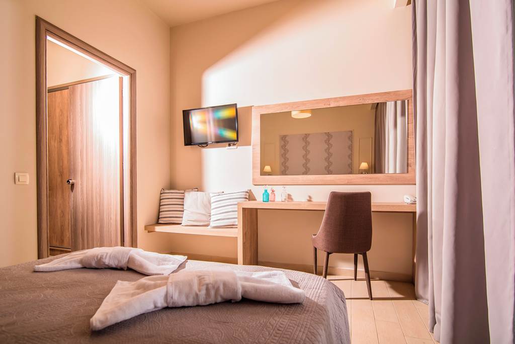 ZTH_71797_Petros_Hotel_0921_01.jpg