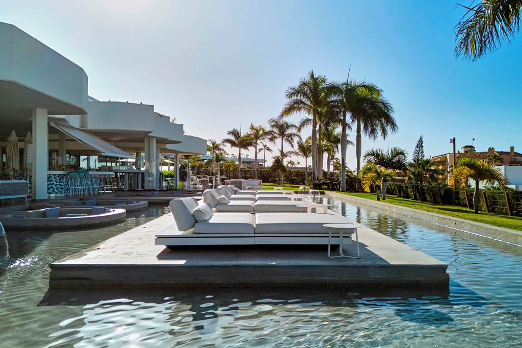 TFS_75649_Royal_Hideaway_Corales_Beach_0325_18.jpg