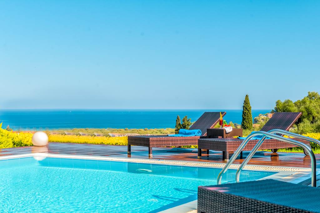 ZTH_75516_Villa_St_John_Villas_0417_07.jpg