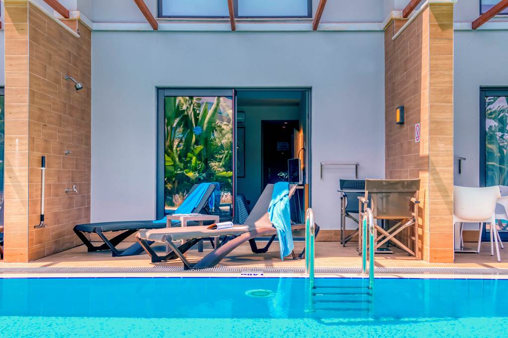 AYT_81430_Numa_Bay_Hotel_1220_25.jpg