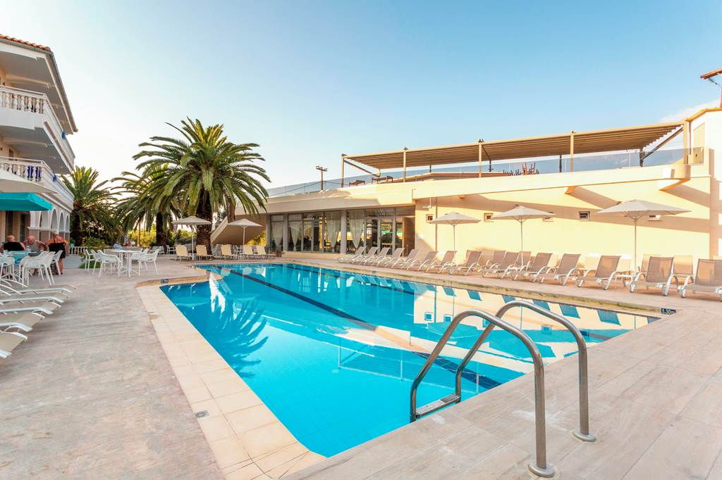ZTH_74404_Karras_Grande_Resort_0719_21.jpg