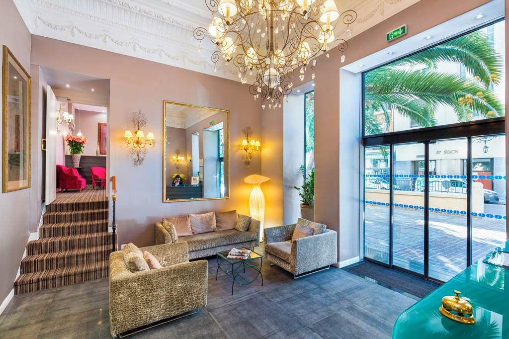 NCE_73019_Best_Western_Hotel_Lakmi_Nice_1219_01.jpg
