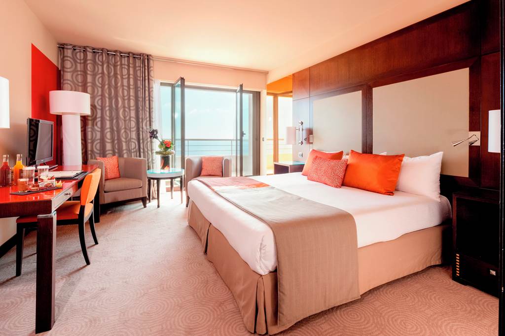 NCE_72592_Hyatt_Rgency_0818_03.jpg