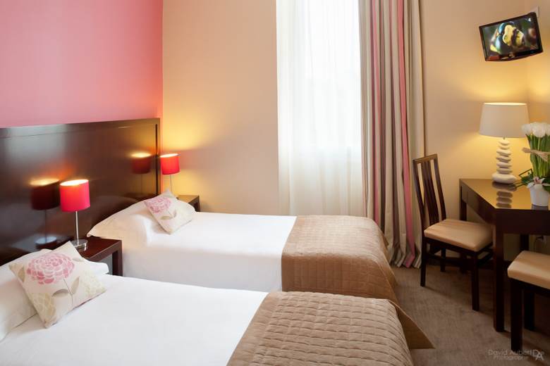 NCE_69742_Relais_Acropolis_1217_02.jpg