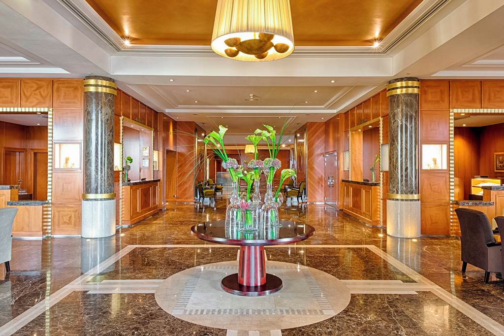 NCE_72592_Hyatt_Rgency_0818_20.jpg