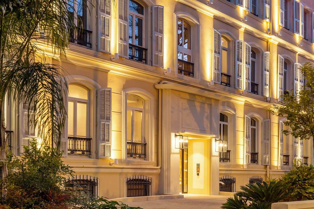 NCE_68801_Hotel_Apollinaire_Nice_0322_04.jpg