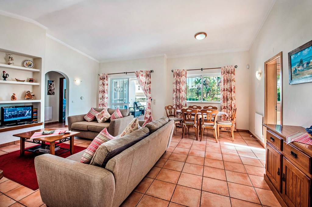 FAO_84147_Villa_Amora_0822_14.jpg