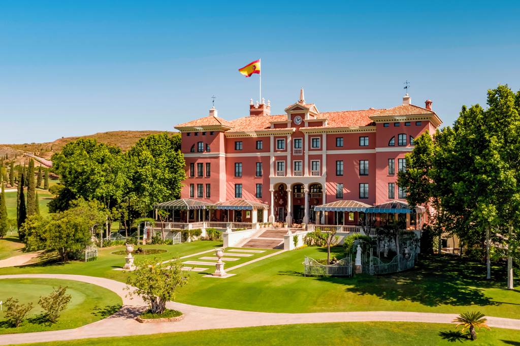 AGP_81218_Anantara_Villa_Padierna_Palace_0919_01.jpg