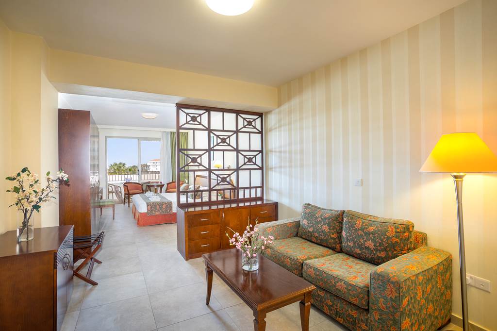 PFO_77268_waterpark_aquamare_beach_0518_06.jpg