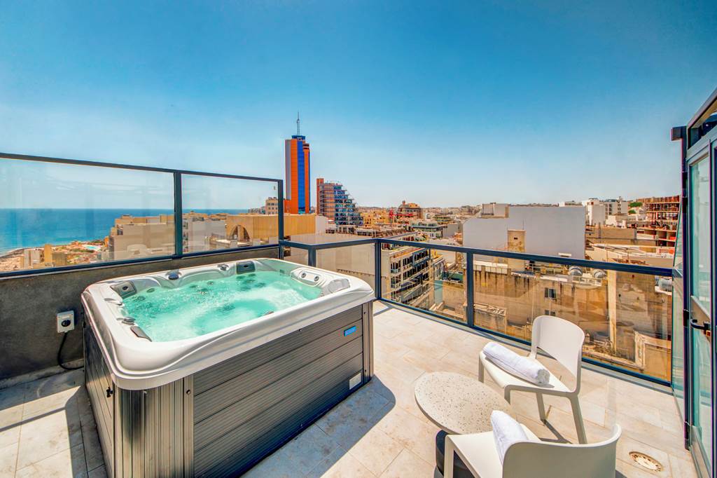 MLA_84667_IKYK_Hotel_1122_15.jpg