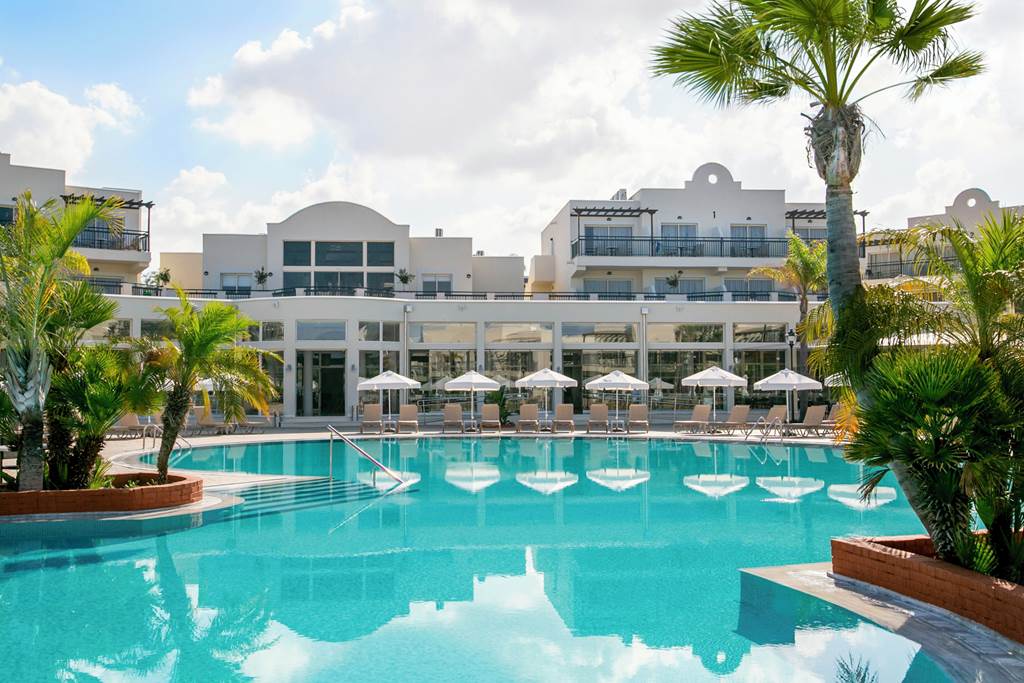 PFO_77100_Louis_Paphos_Breeze_0321_05.jpg