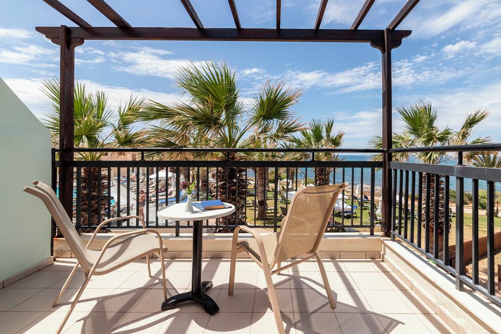 PFO_77100_Louis_Paphos_Breeze_0724_16.jpg