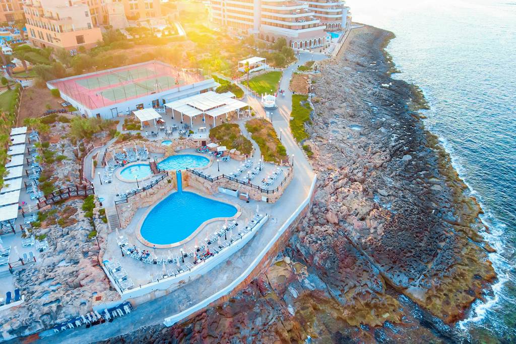 MLA_72791_Radisson_Blu_Resort_St_Julians_0919_04.jpg