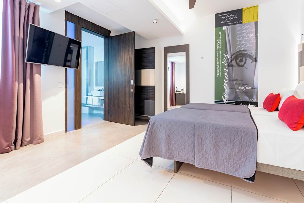 MLA_73647_Hotel_Valentina_1122_01.jpg
