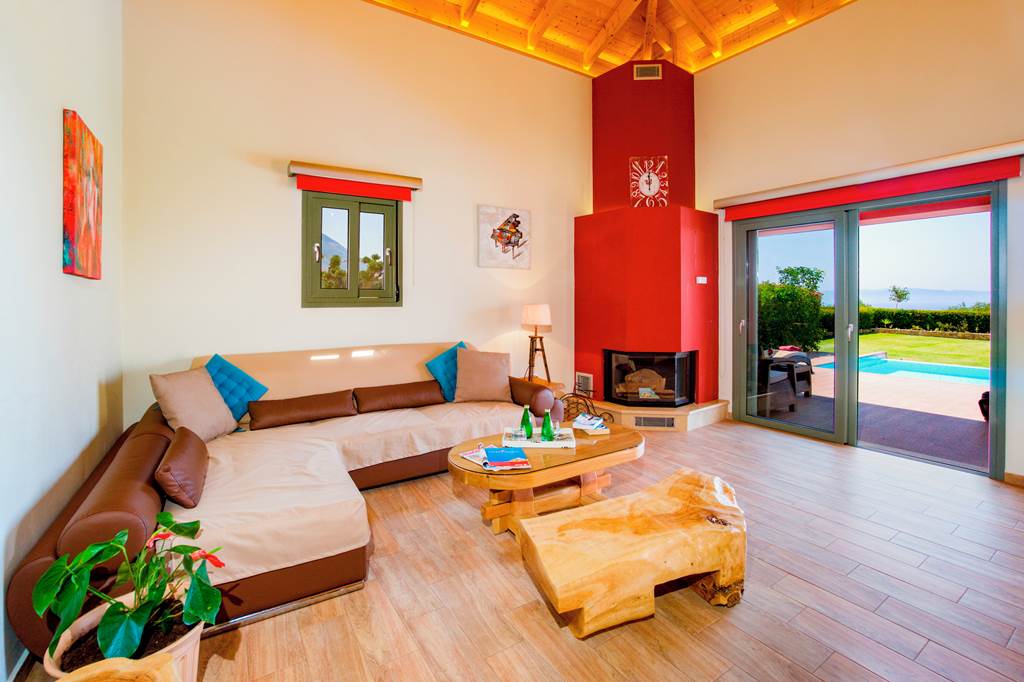 EFL_81827_Trapezaki_Queen_Villa_0120_18.jpg