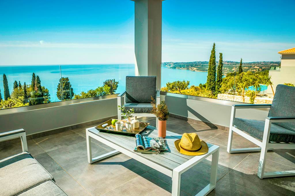 EFL_77848_Villa_del_Cielo_0219_22.jpg