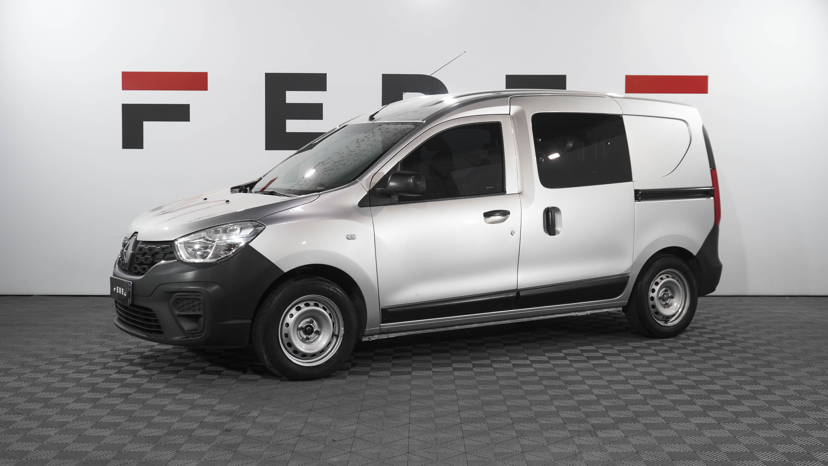 renault Kangoo ll express confort 5a