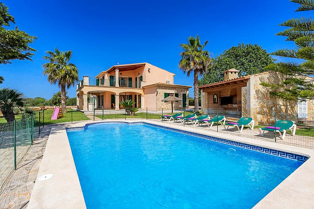 PMI_75442_Villa_Deu_Quarterades_0417_02.jpg