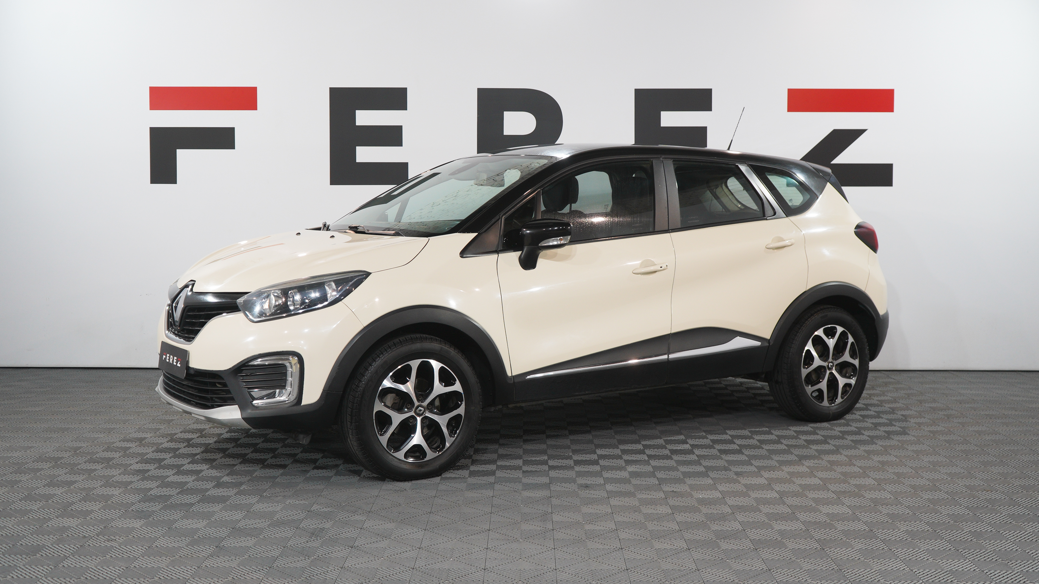 renault Captur intens 1.6 cvt