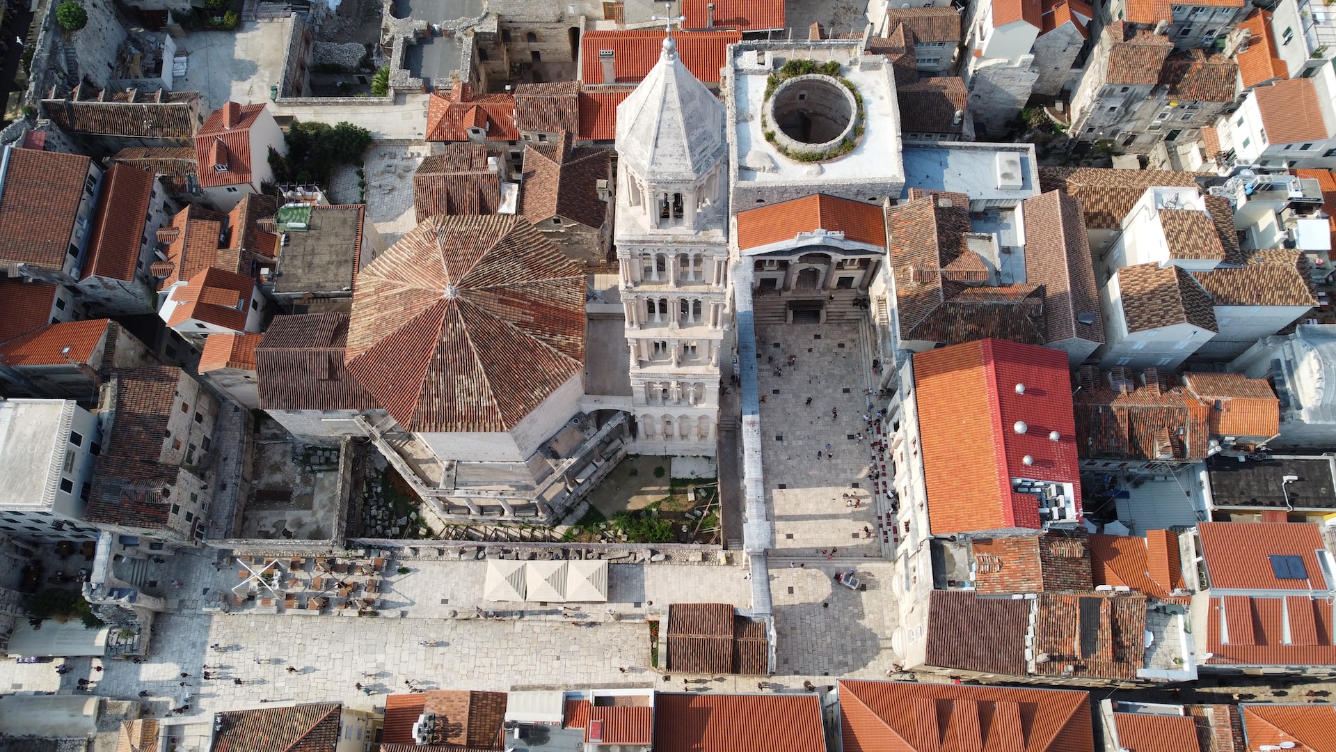 Split Diocletian's Palace & Trogir with Dalmatian Lunch