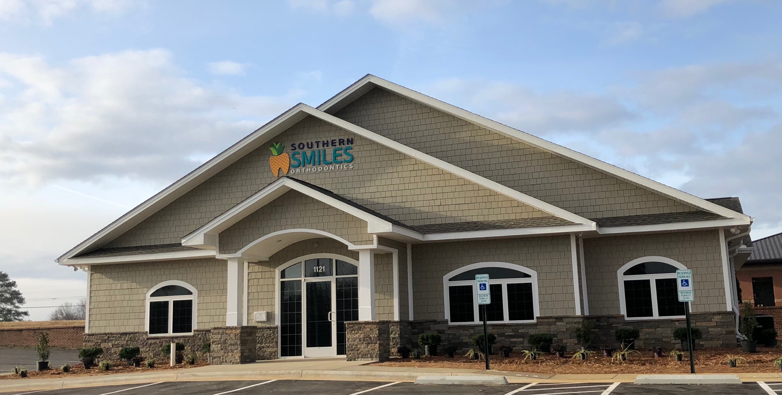 An image of Southern Smiles Orthodontics located in Roanoke Rapids, NC constructed by A. R. Chesson Construction