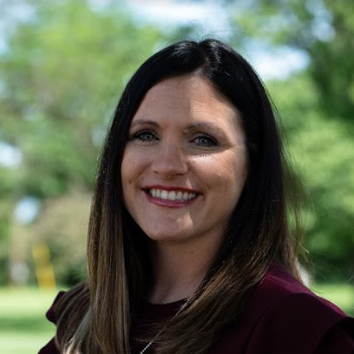 Cassie Batchman | Real Estate Agent | (620) 566-7766