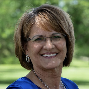 Glenna Achatz | Real Estate Agent | (620) 793-0848