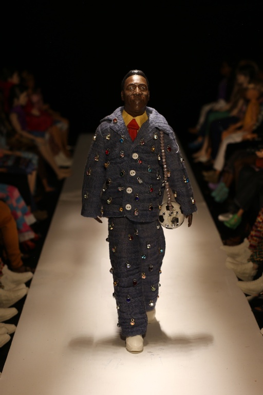 stop motion fashion pics_0007_pose_011_02_X1_0001 copy 4.jpg