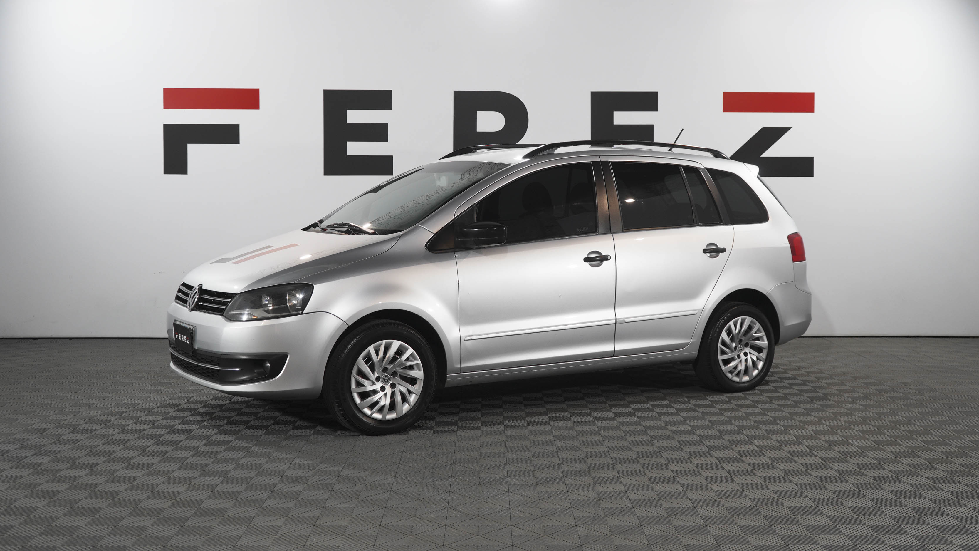 volkswagen Suran 1.6 confortline MT