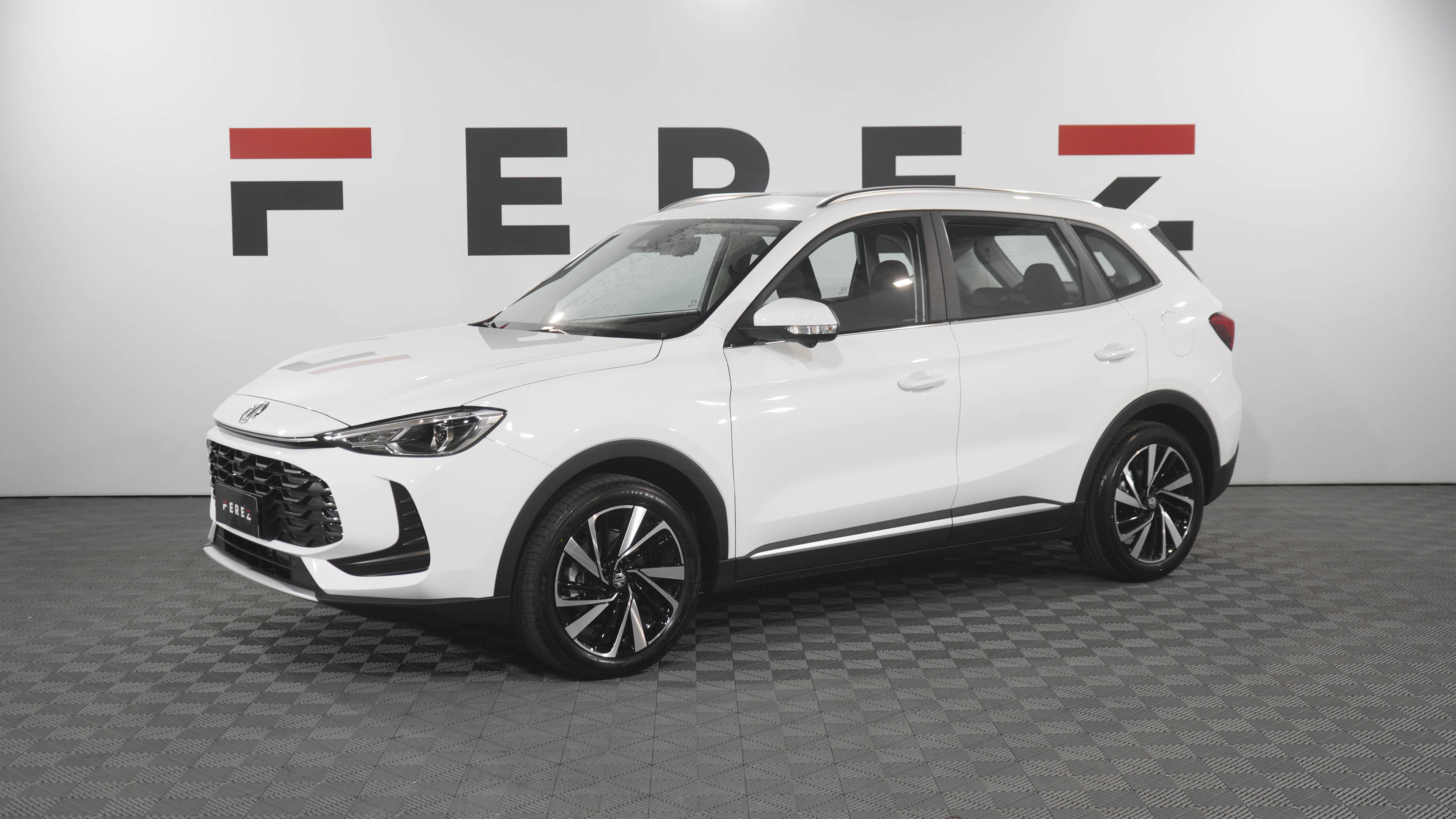 mg ZS 1.5 HYBRID + LUXURY AT