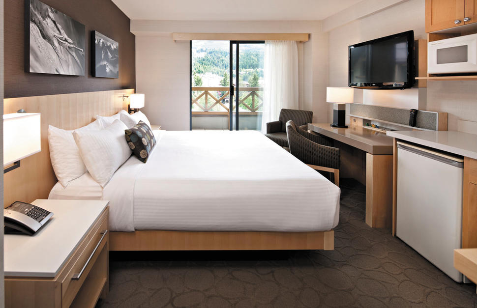 Delta-Whistler-Village-Suites-4.jpg