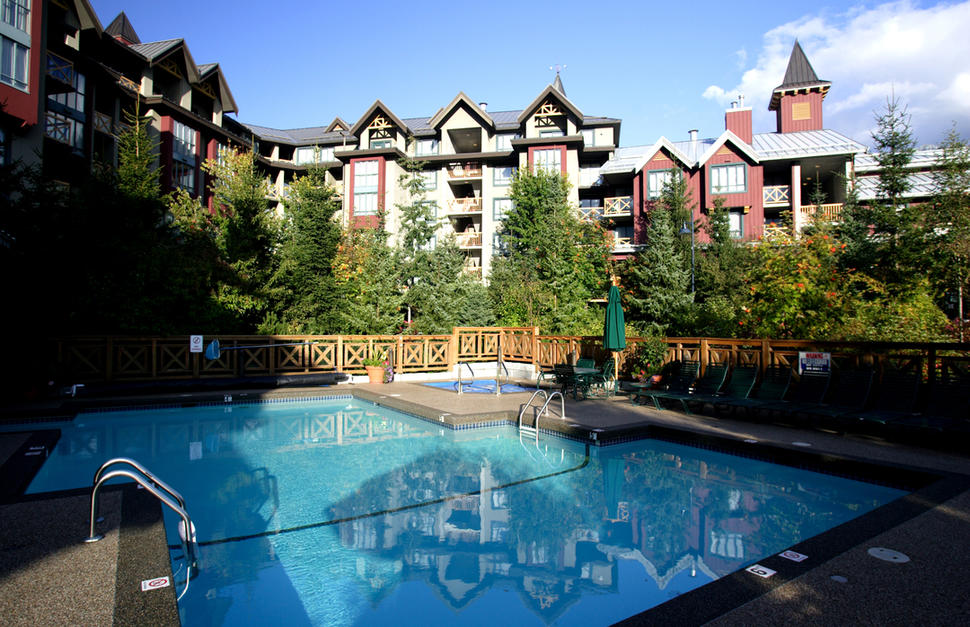 Delta-Whistler-Village-Suites-10.jpg
