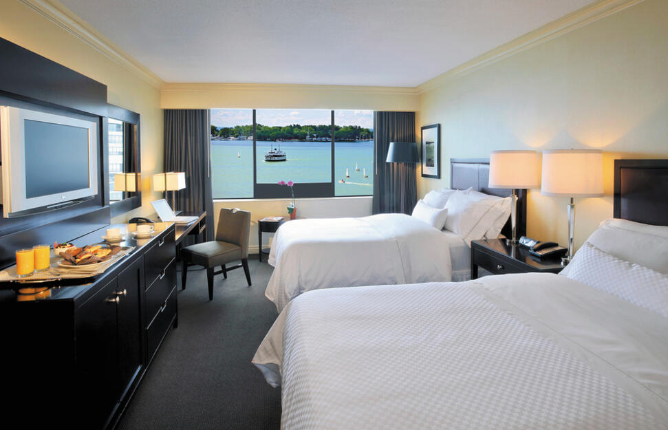 The-Westin-Harbour-Castle-2.jpg